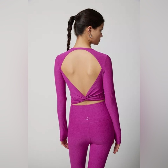 Beyond Yoga Tops - Beyond Yoga Featherweight Sunrise Cropped Pullover